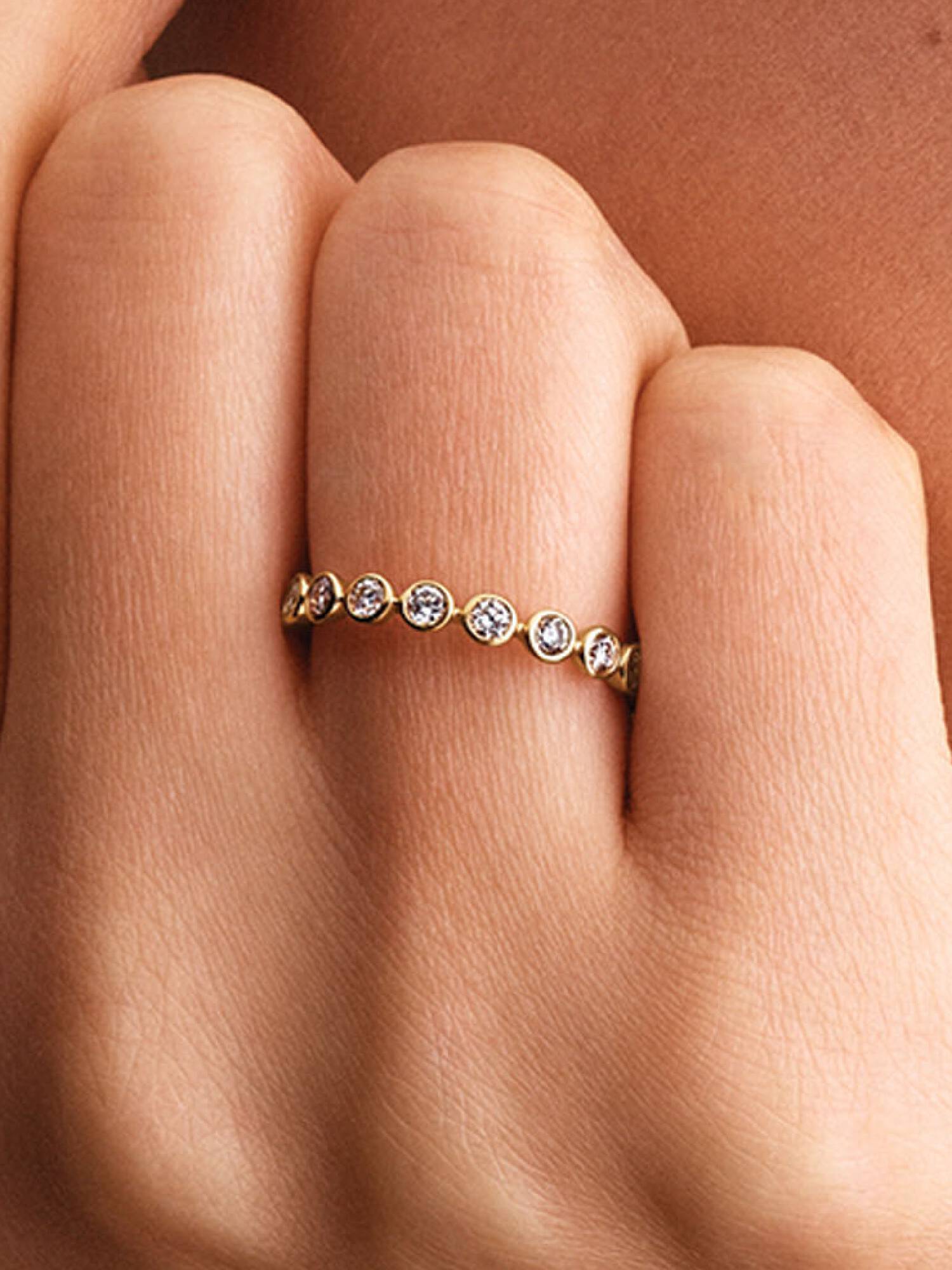 Anello Era Eternity in oro 14k con diamanti creati in laboratorio