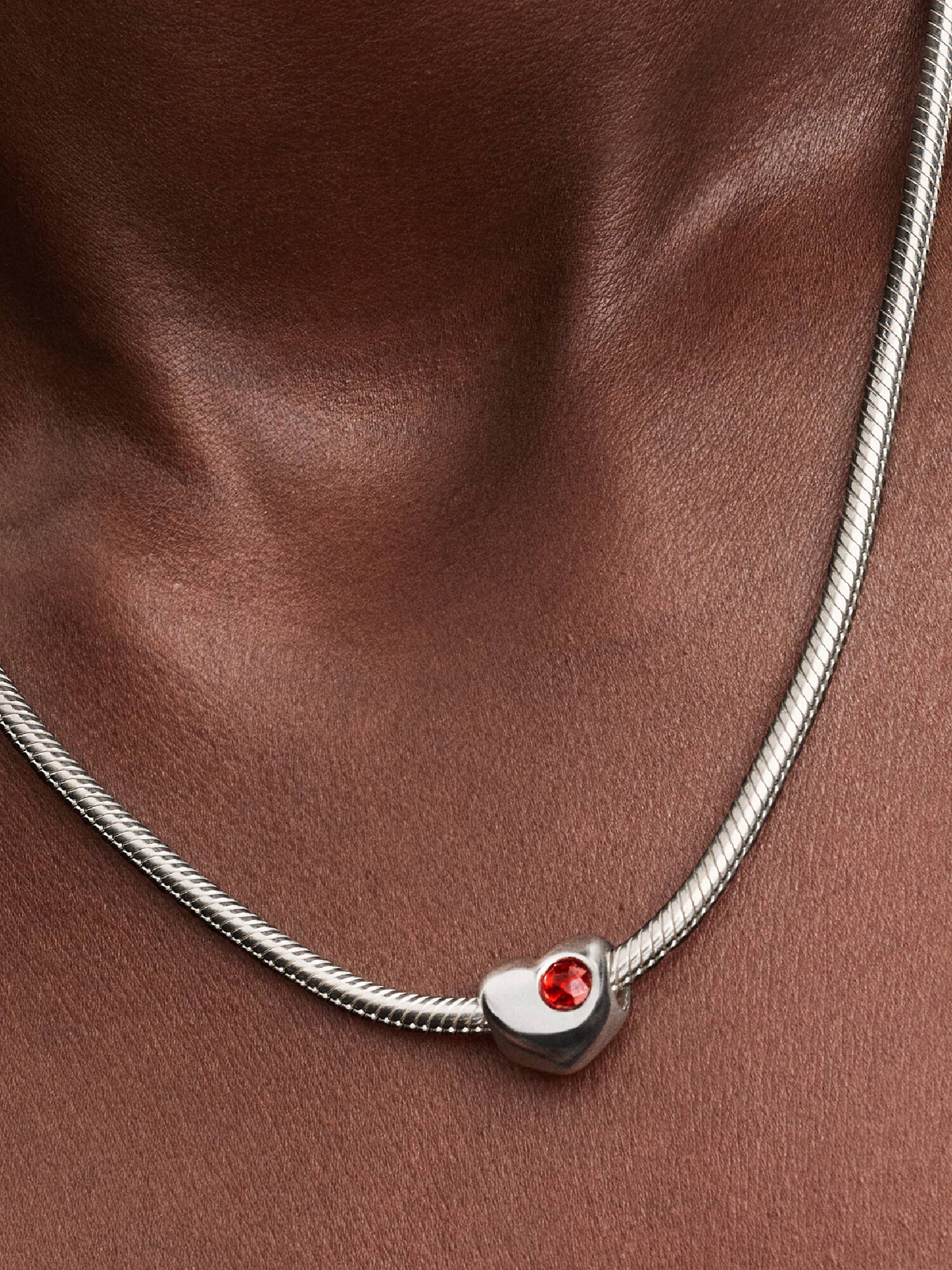 Cuore con Pietra Rossa Scuro Gennaio da incidere