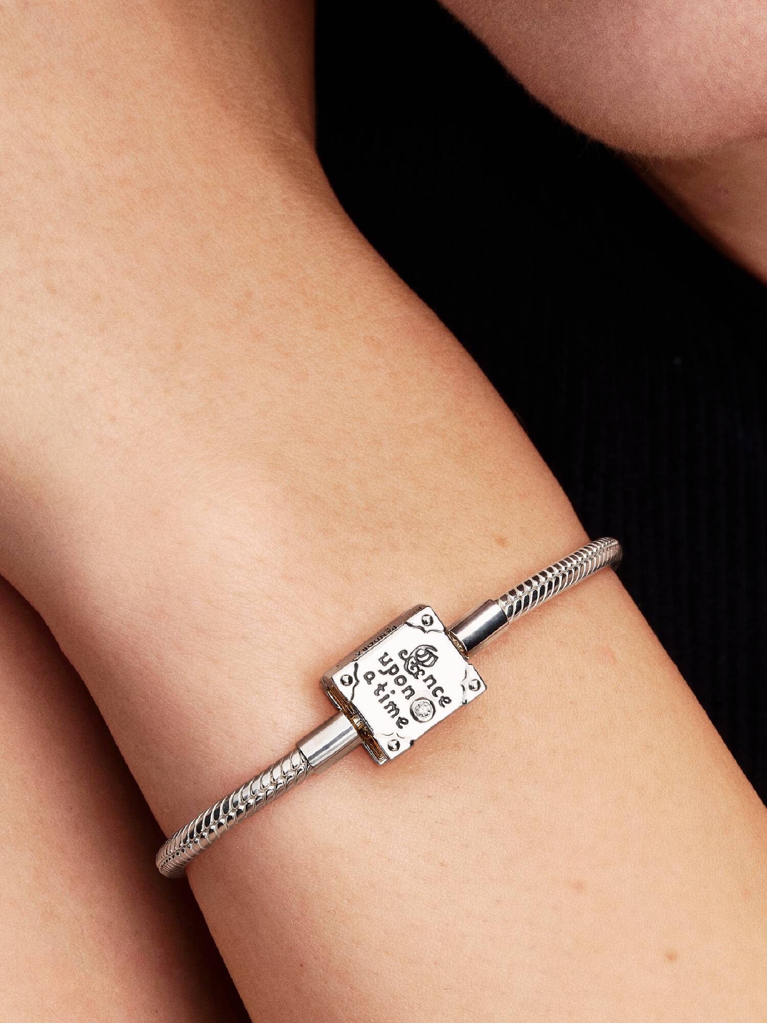 Disney, Bracciale Chiusura Libro delle fiabe con diamante creato in laboratorio
