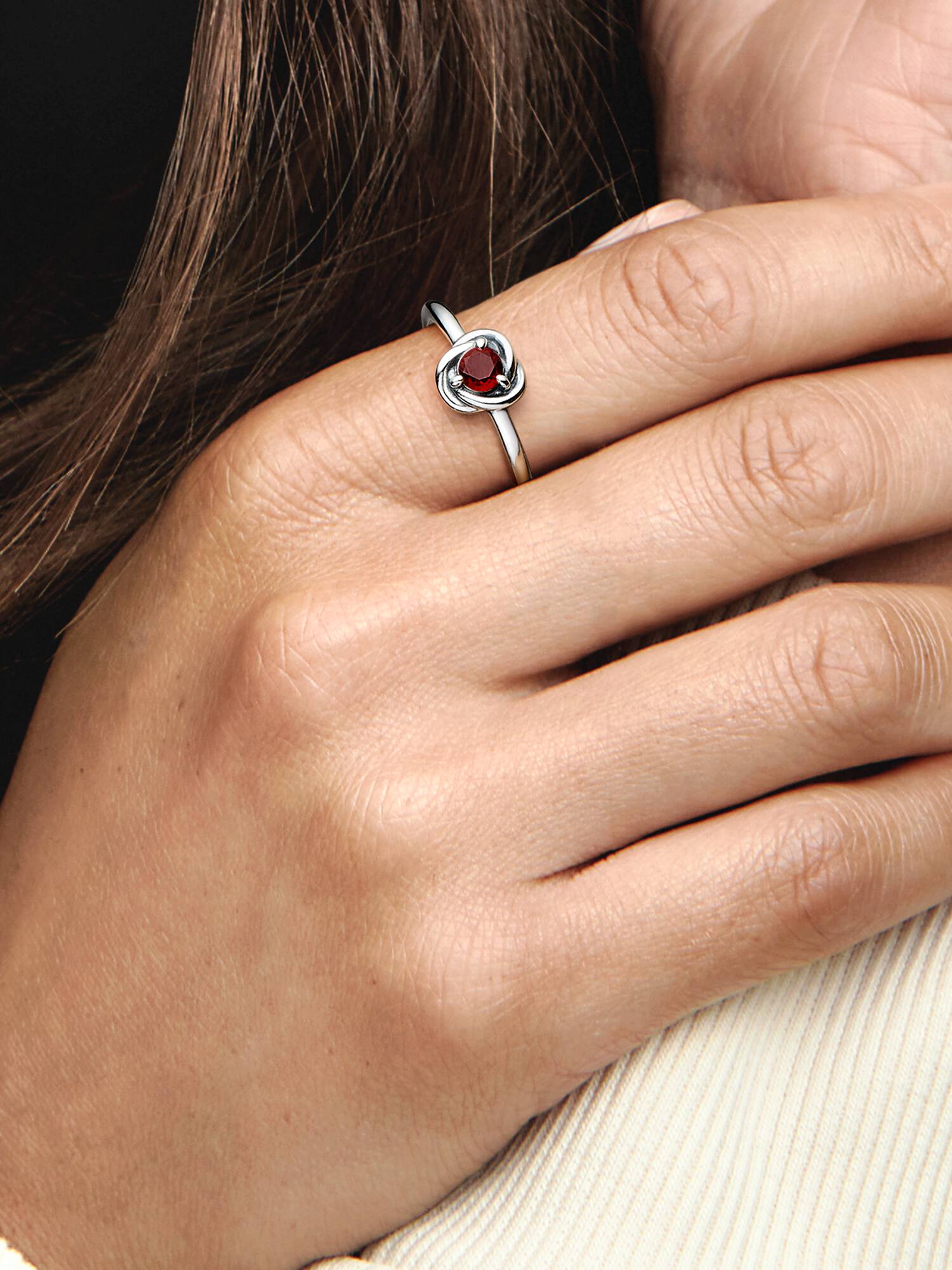 Anello Cerchio Eterno Rosso Scuro Gennaio