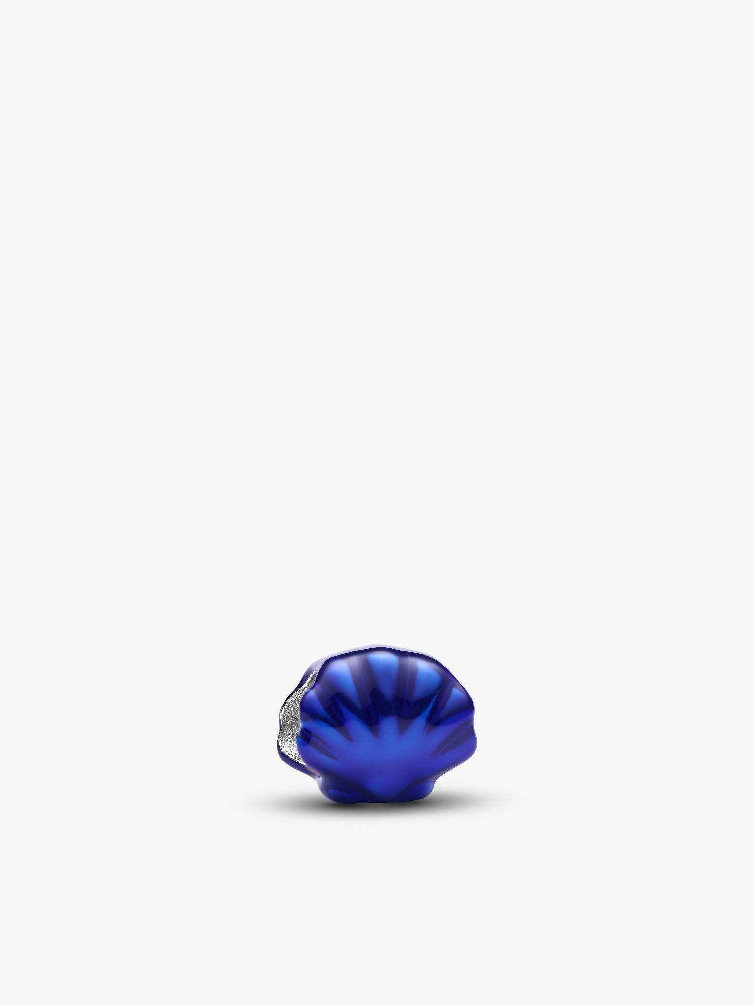 Mini Charm Conchiglia effetto metallico blu