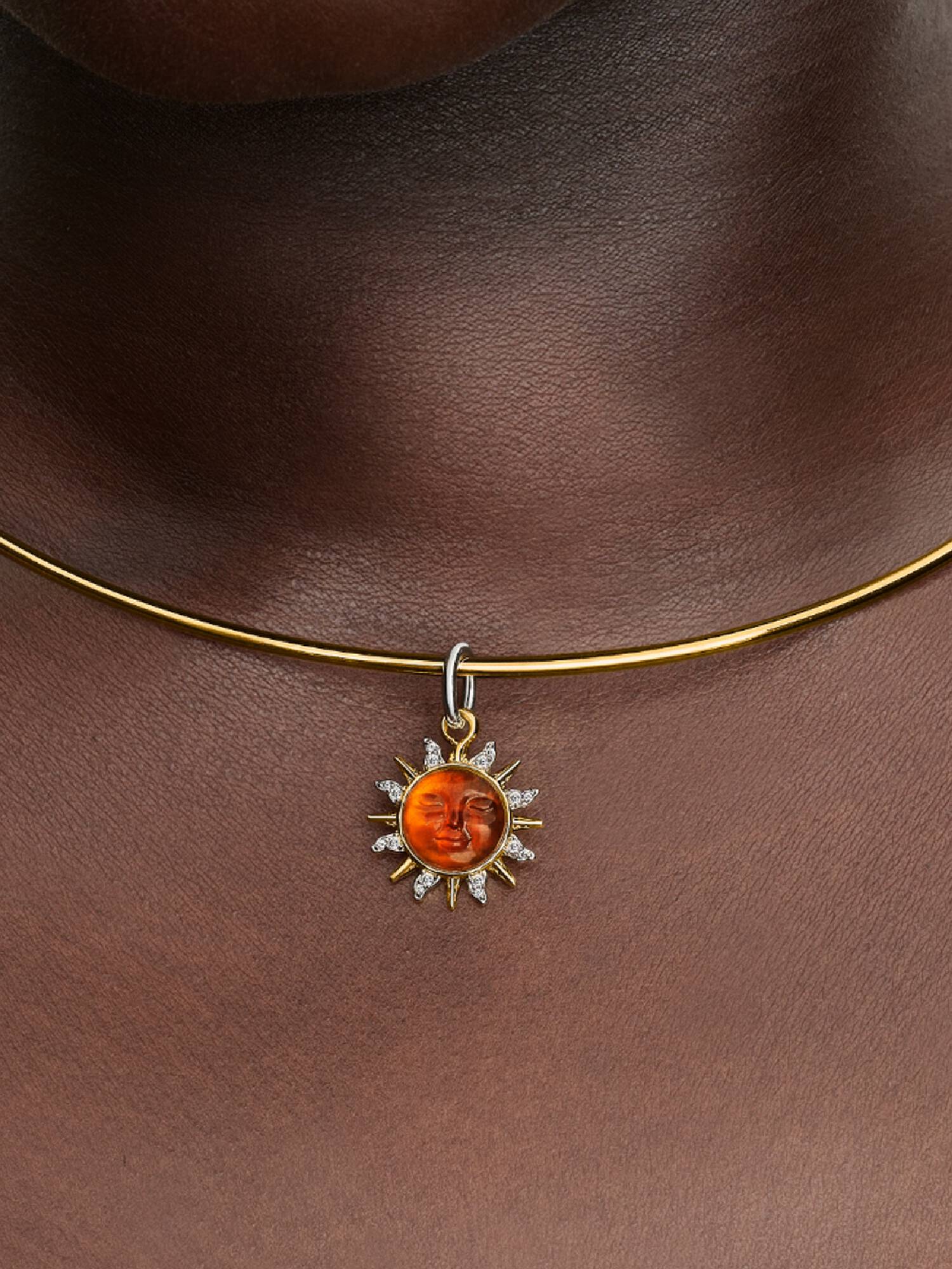 Charm Pendente Sole Radioso 
