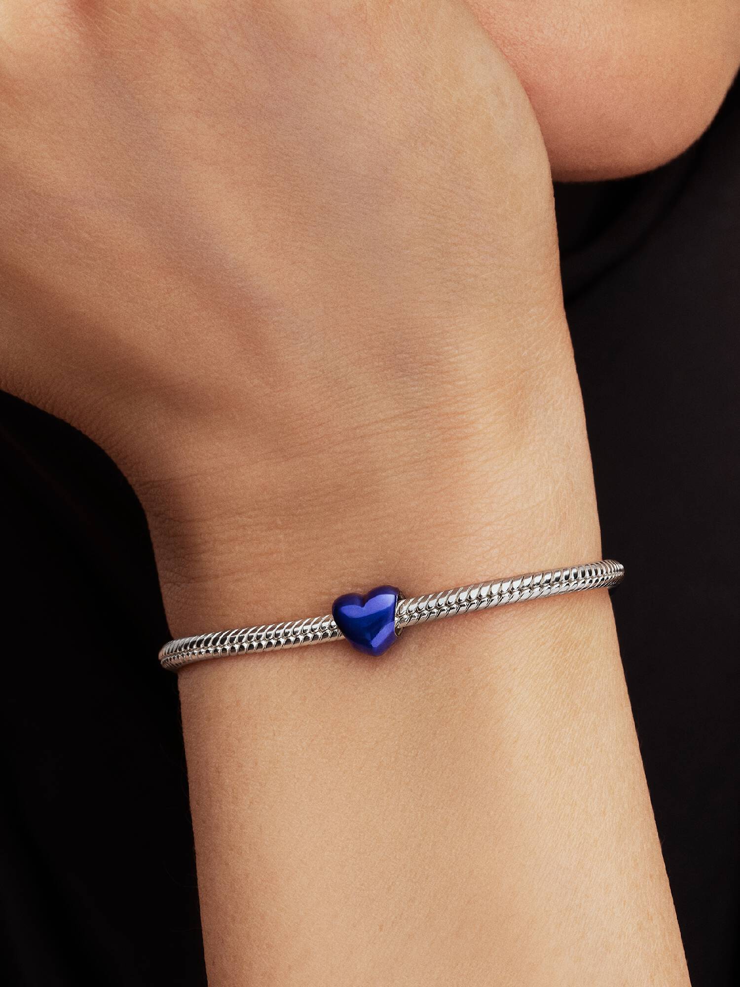 Mini Charm Cuore effetto metallico blu