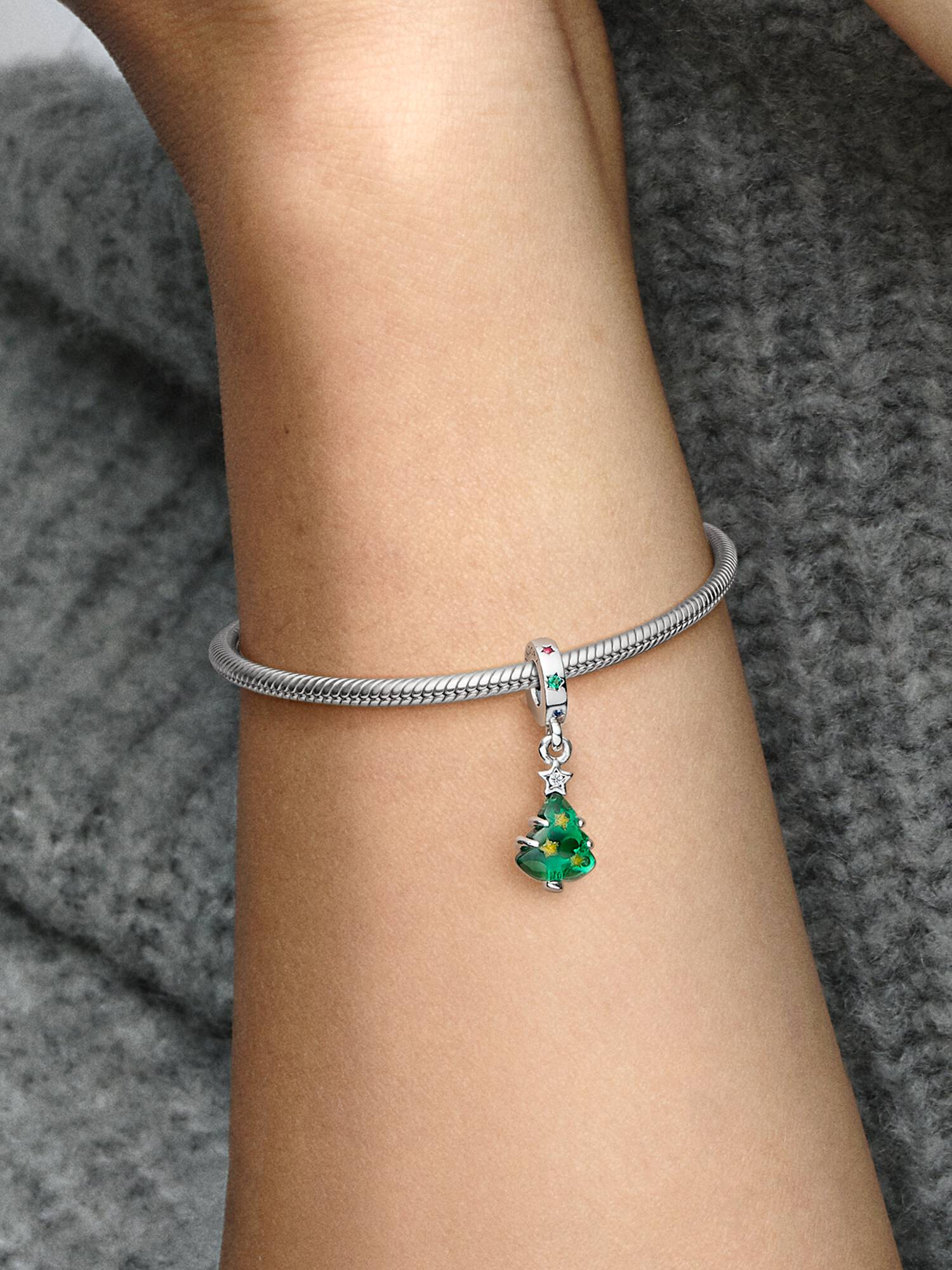 Charm Pendente Albero di Natale con Stelle