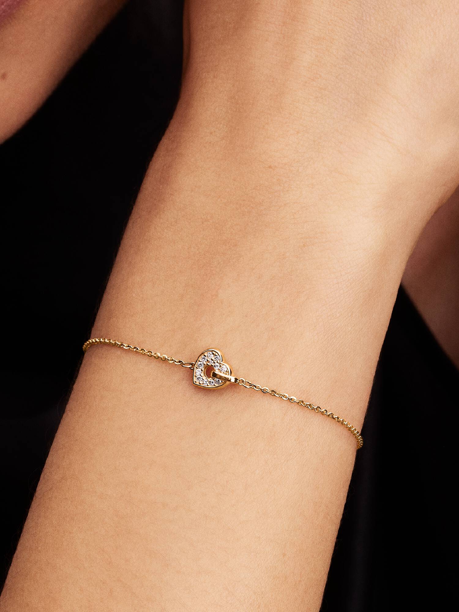 Bracciale Talisman Cuore in oro 14k con pavé di diamanti creati in laboratorio