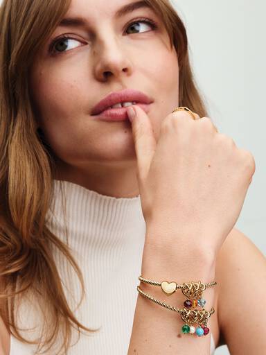 Bracciale Maglia Geometrica con Chiusura Moschettone a Cuore