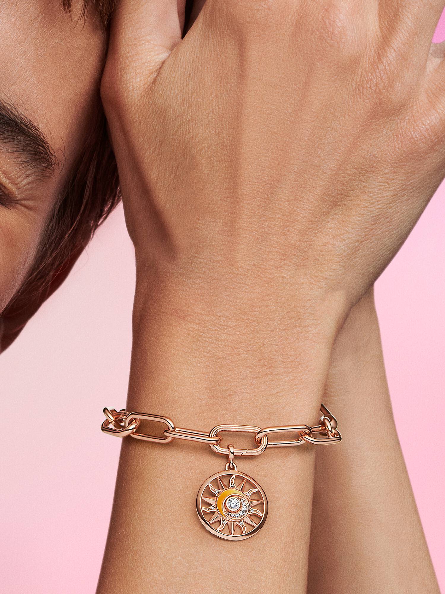 Charm Medallion Sun Power Pandora ME