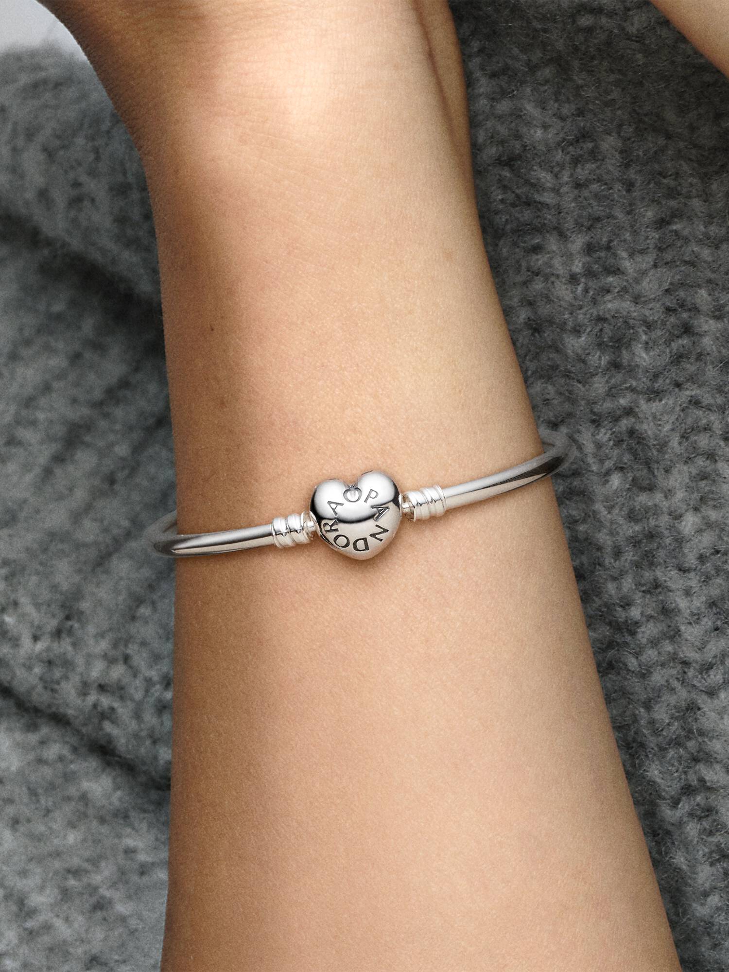 Bracciale Moments Rigido con Chiusura a Cuore