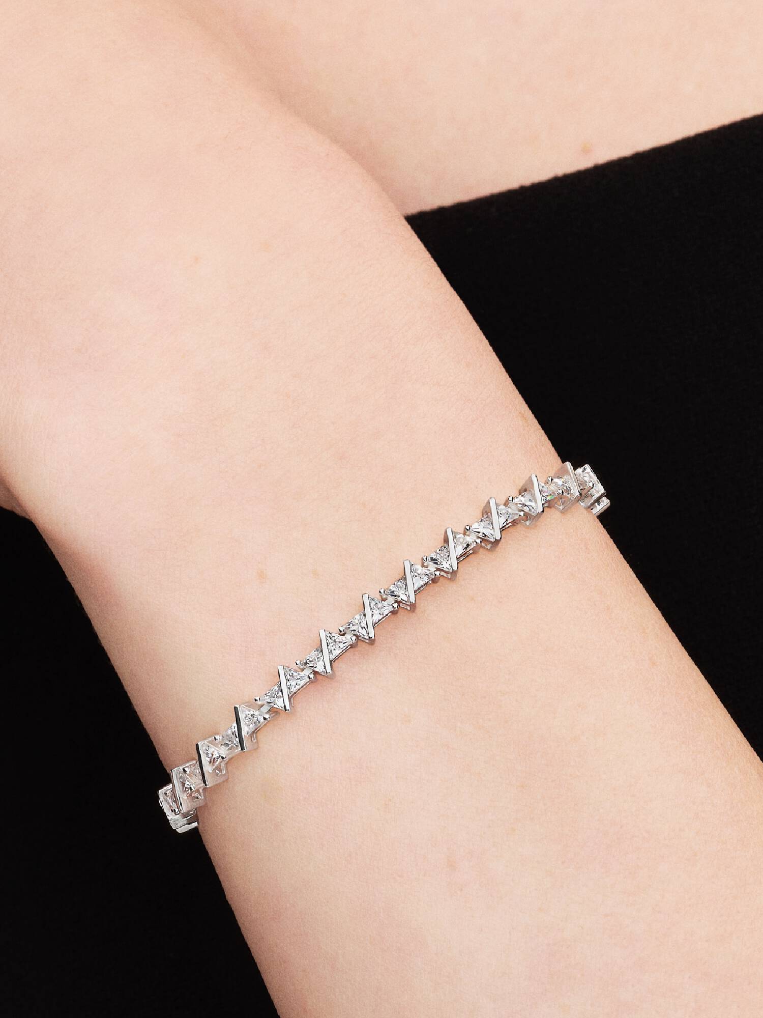Bracciale Tennis con pietre triangolari
