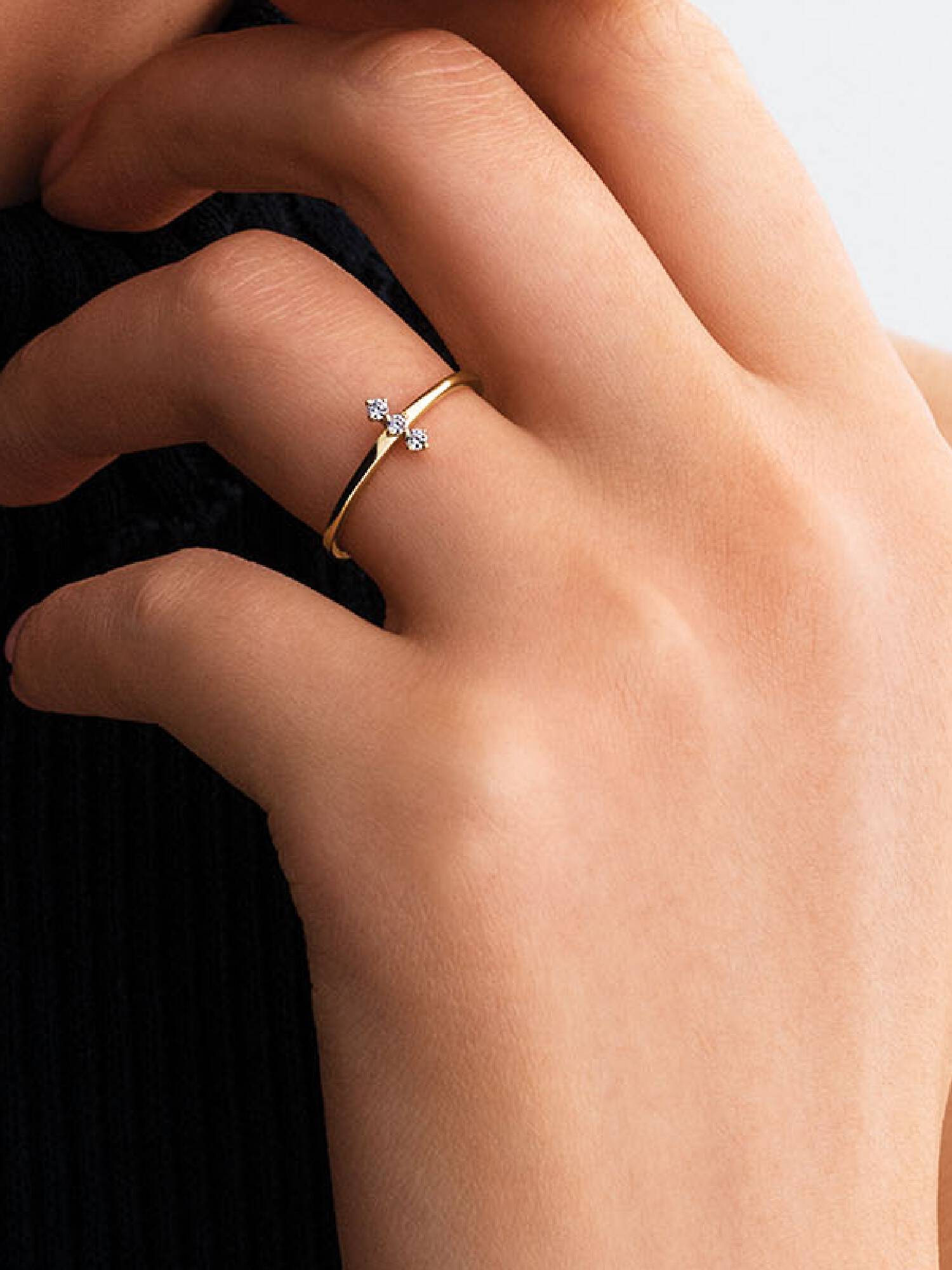 Anello Era Trio in oro 14k con tre diamanti creati in laboratorio