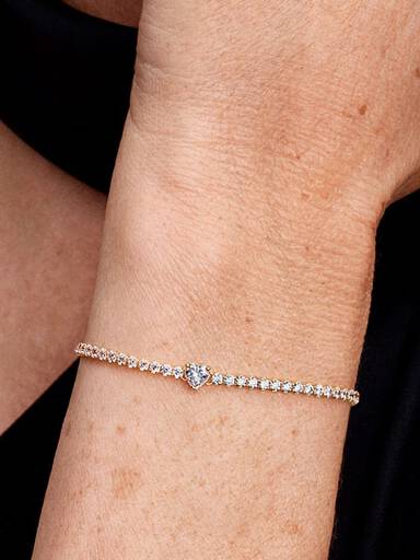 Bracciale Tennis con Cuore in Rilievo