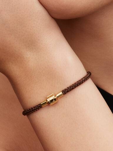 Bracciale in Corda Marrone con Chiusura a Barile