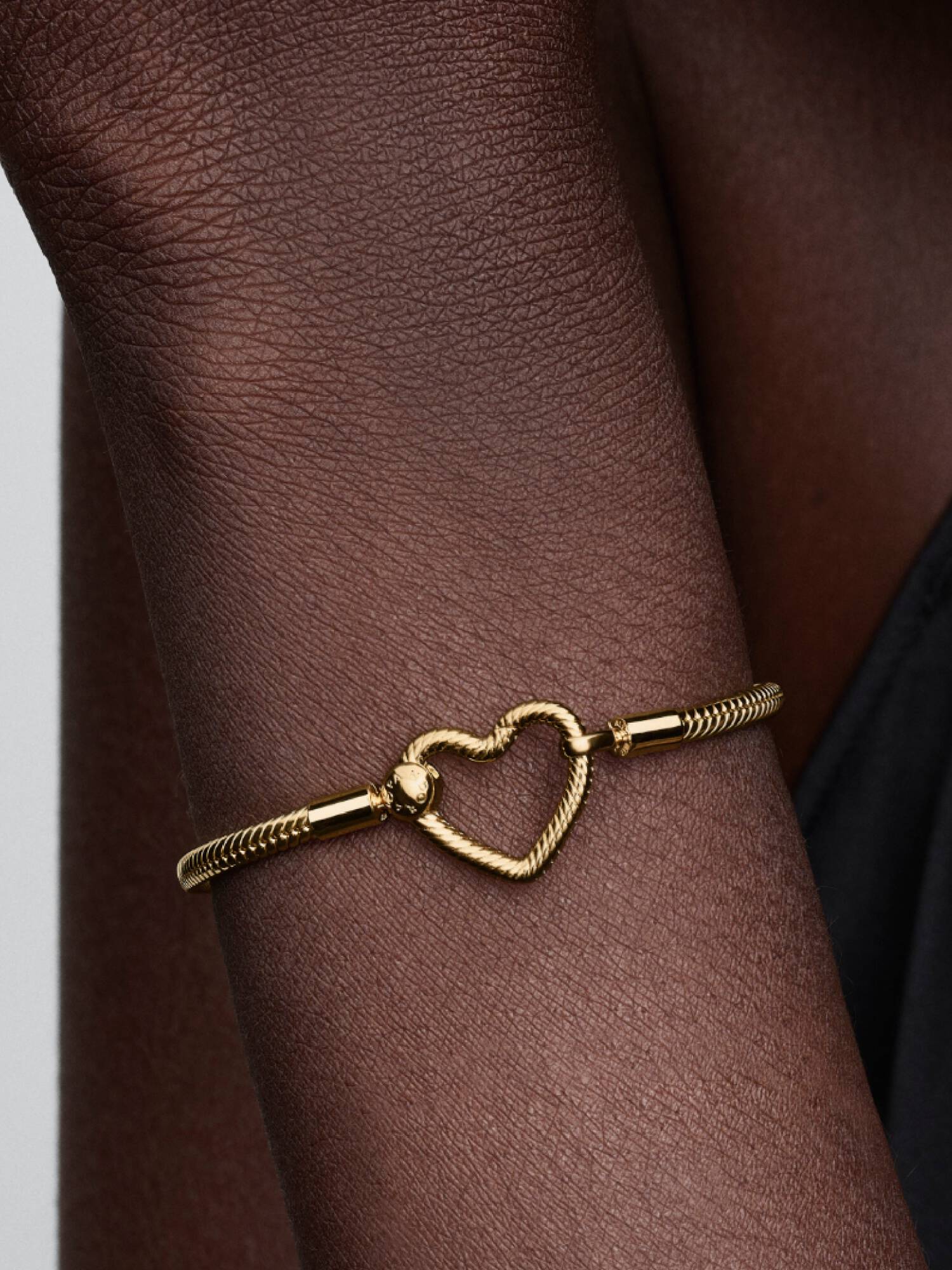 Bracciale Moments con Chiusura a Cuore Componibile