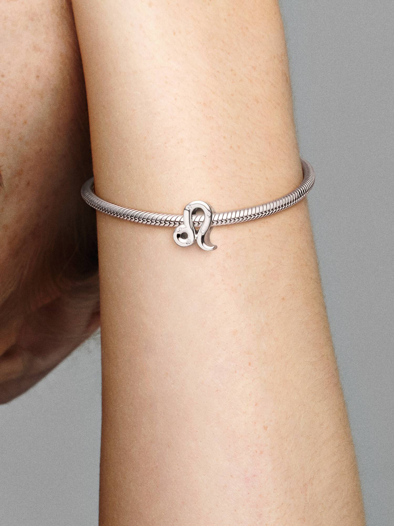 Charm Leone