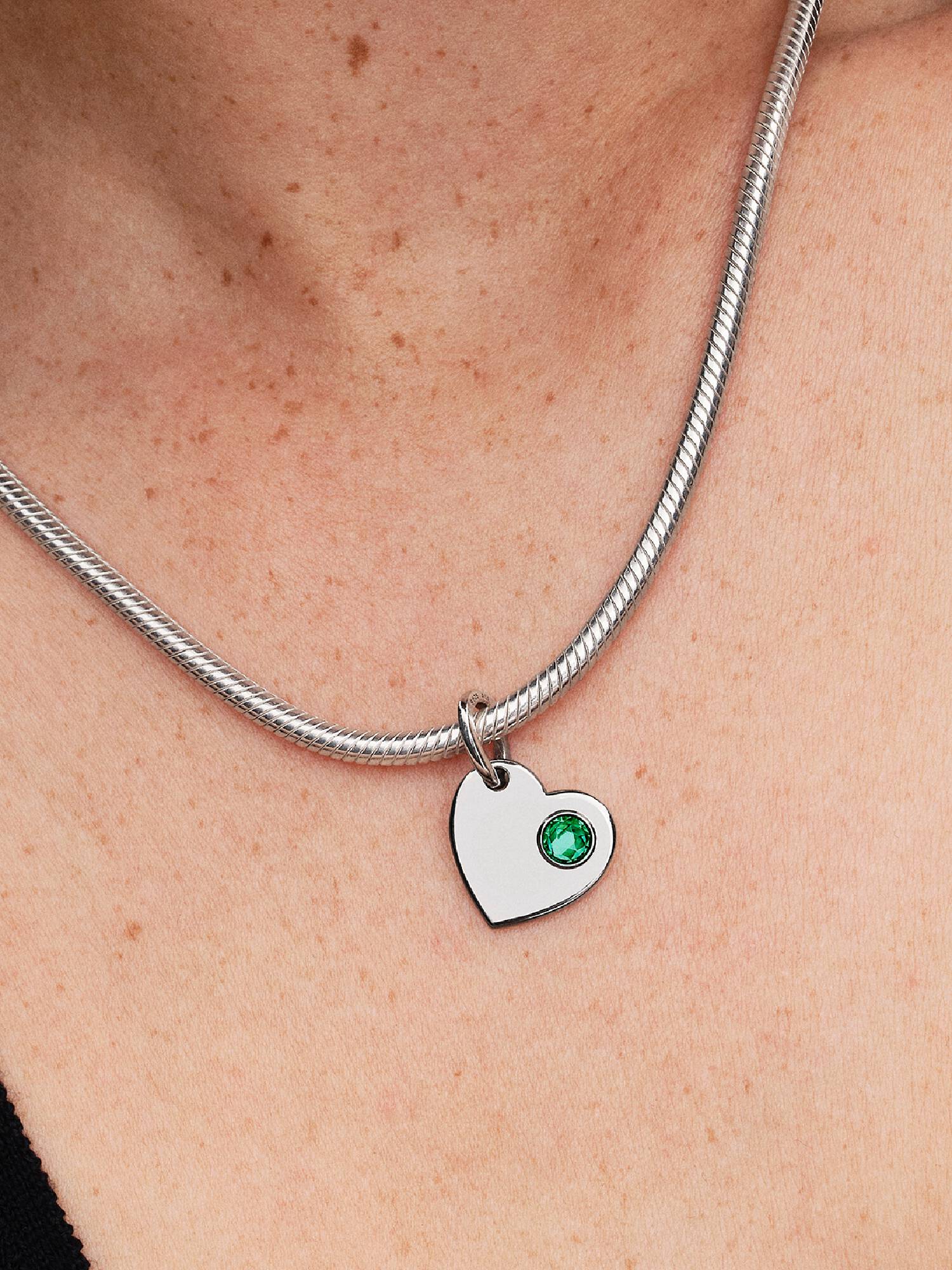 Charm Pendente Cuore con Pietra Verde Scuro Maggio da incidere