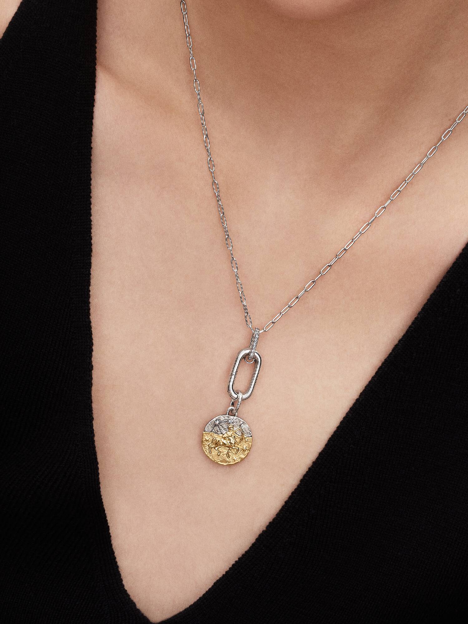 Charm Medallion Sagittario