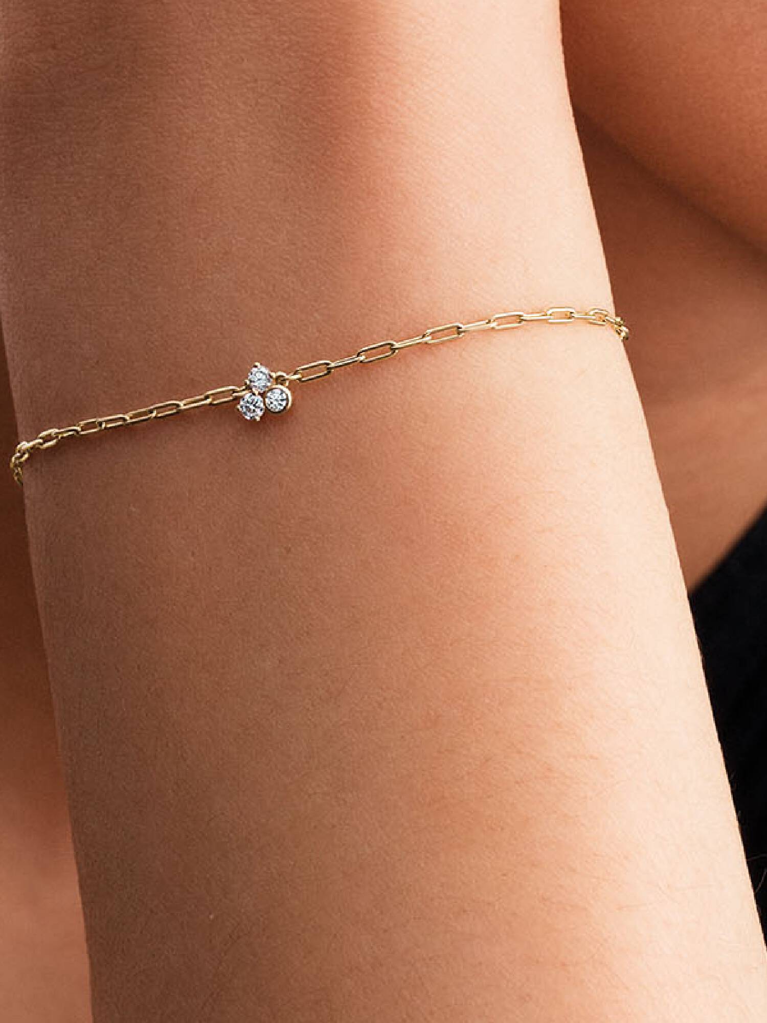 Bracciale Era in oro 14k con tre diamanti creati in laboratorio