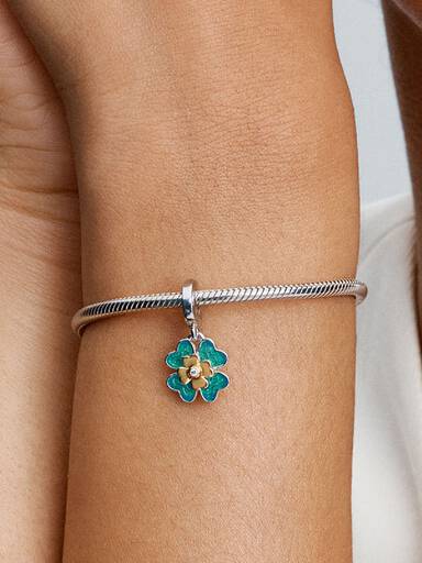 Charm Pendente Quadrifoglio Girevole - con diamante creato in laboratorio