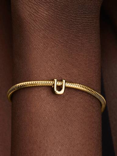 Charm Lettera U piccola