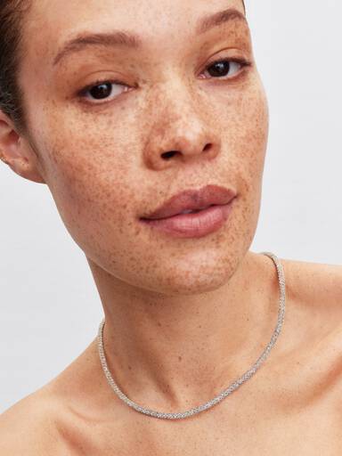 Collana Maglia Mesh con pietre luminose e Chiusura a Cuore