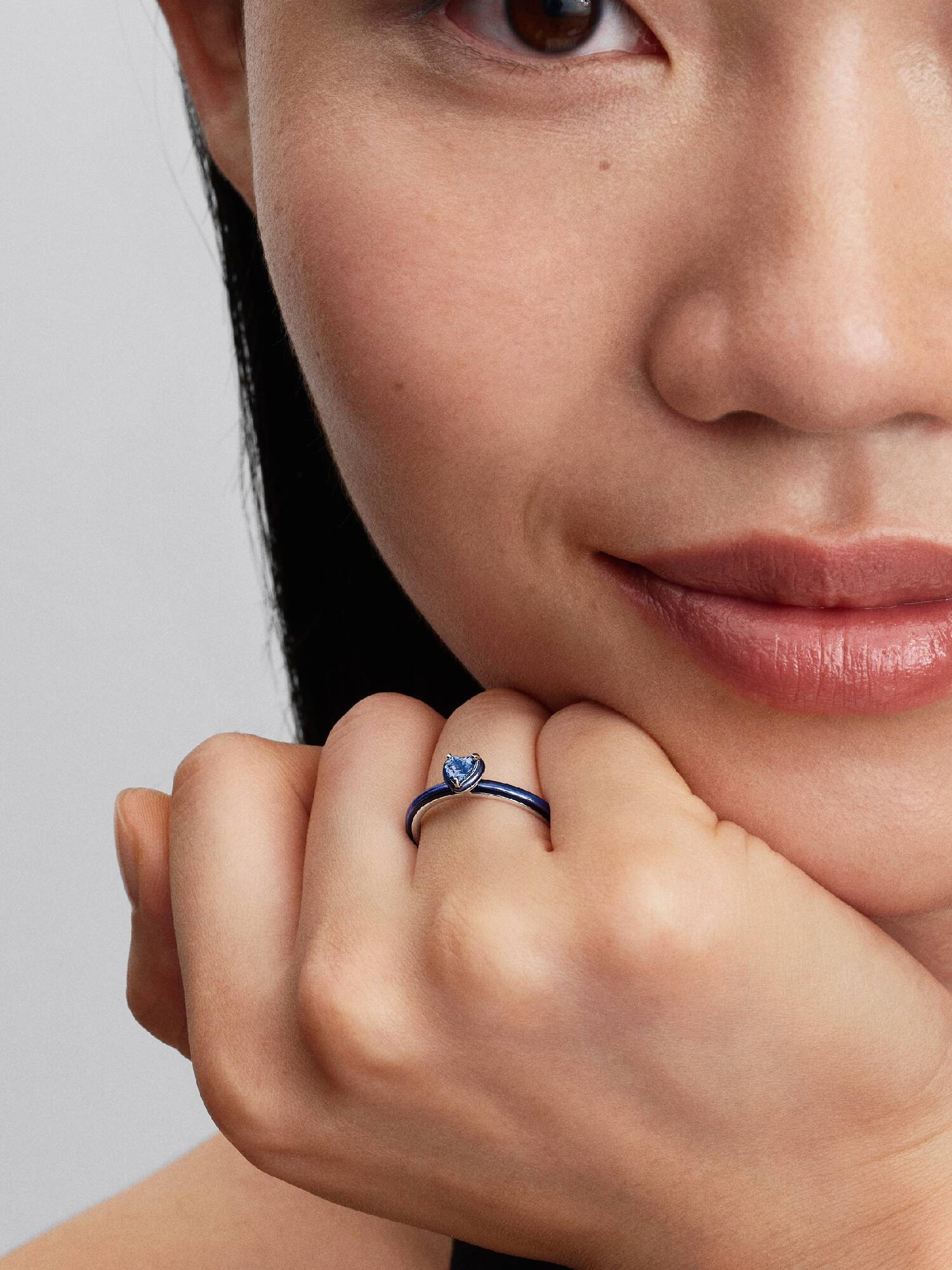 Anello Blu Chakra Heart Pandora ME 