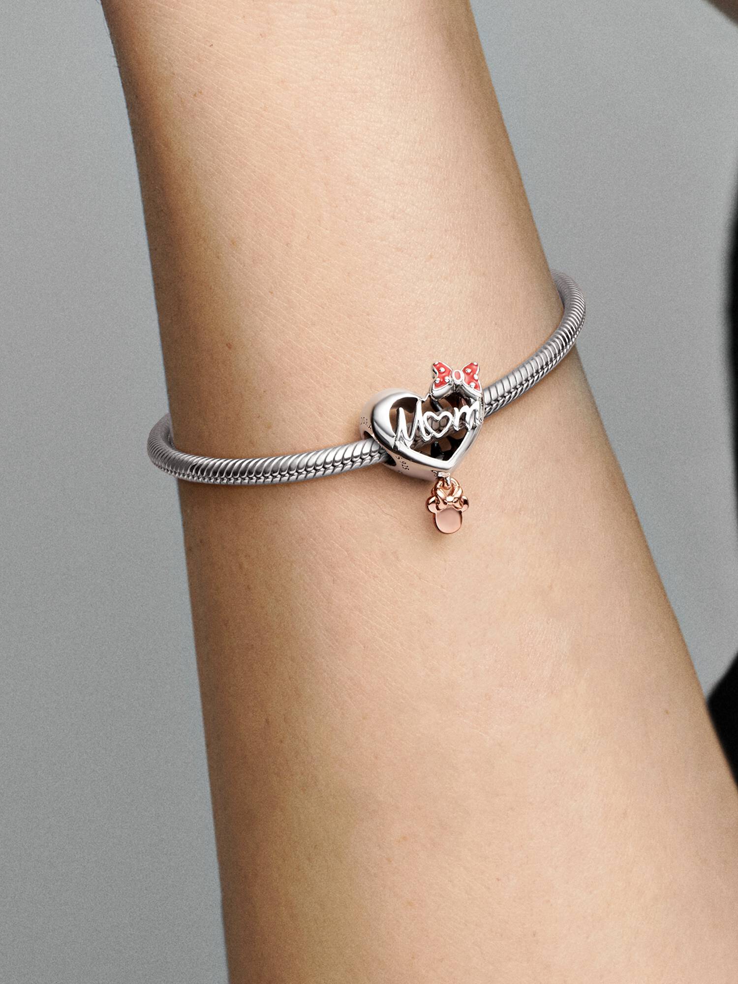 Disney, Charm Minnie Mamma nel Cuore