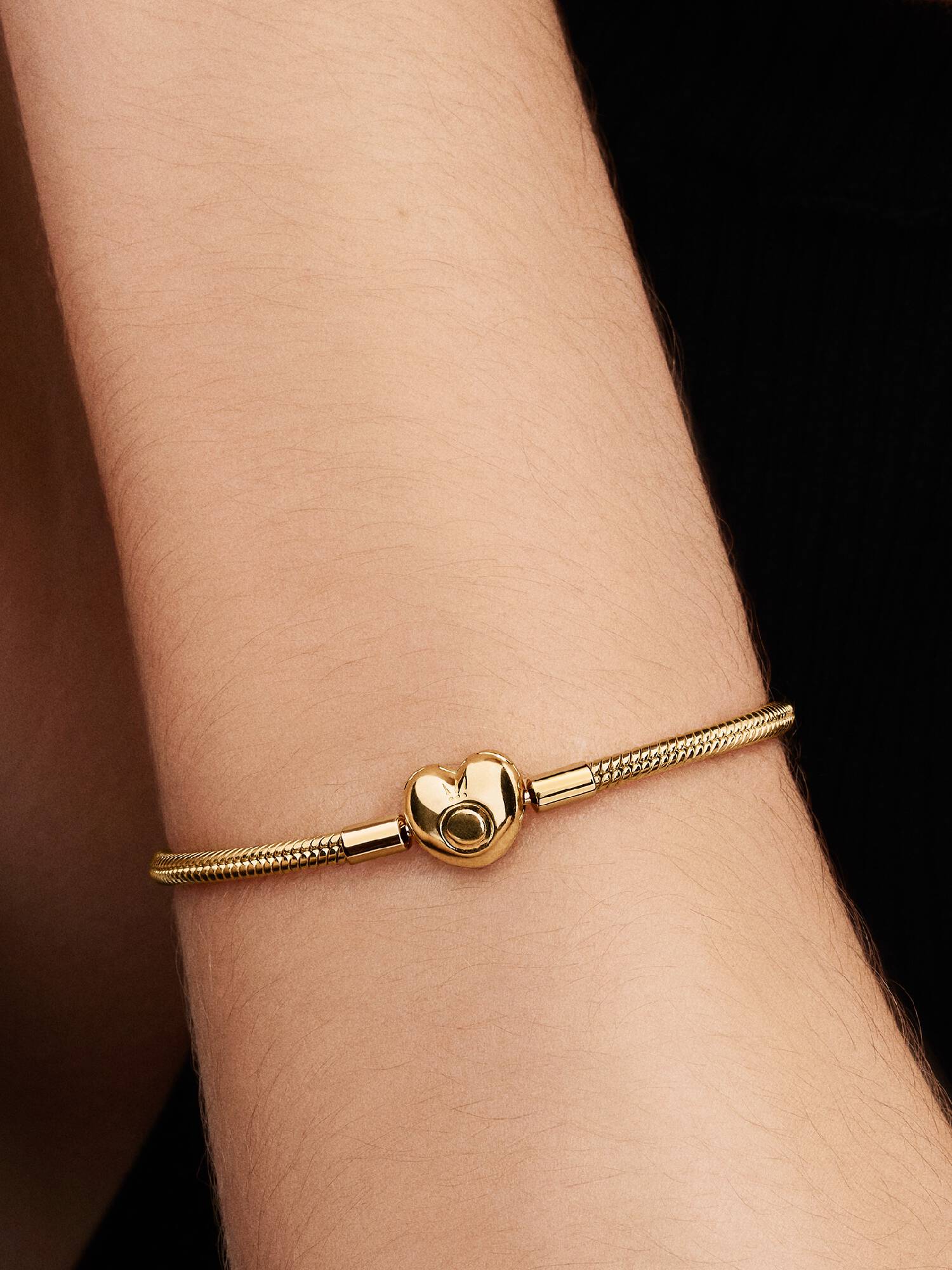 Bracciale maglia snake e chiusura a cuore