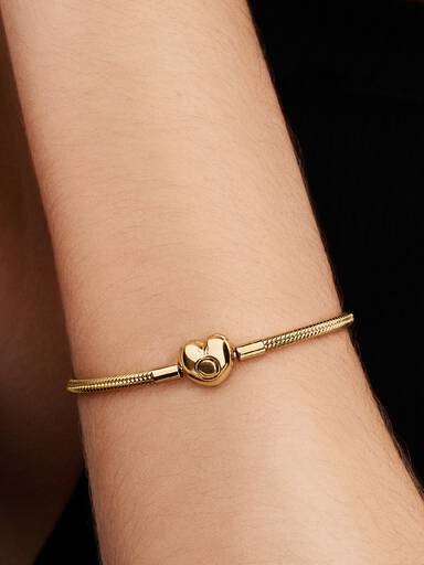 Bracciale maglia snake e chiusura a cuore