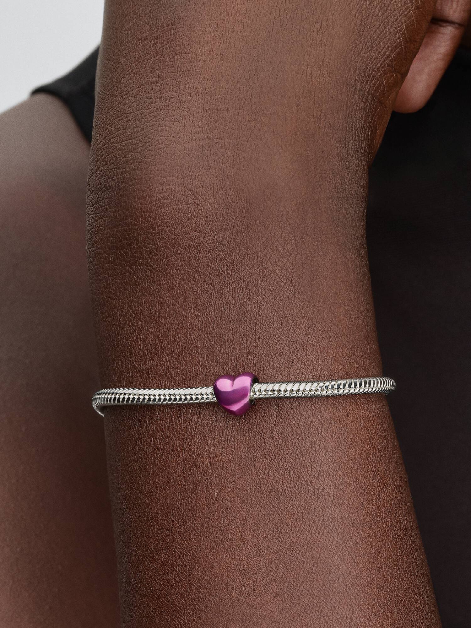 Mini Charm Cuore effetto metallico rosa
