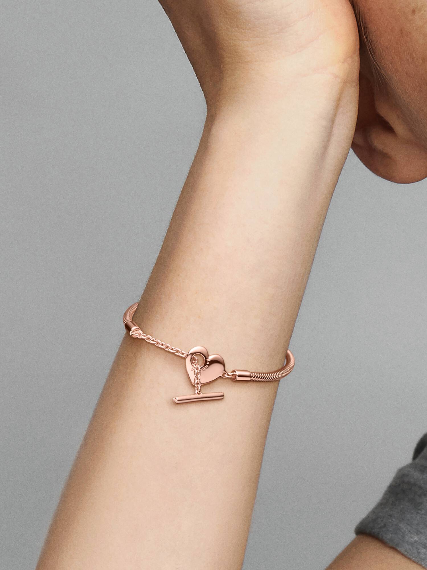 Bracciale Moments con Chiusura a T e Cuore