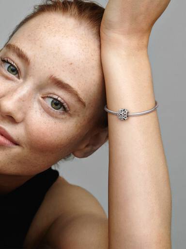 Charm Openwork Fiore