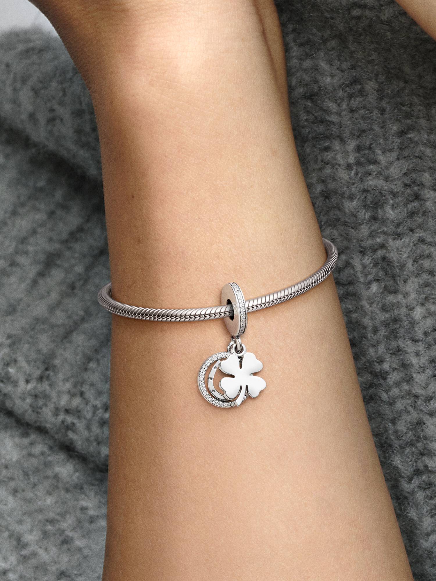 Charm Pendente Quadrifoglio portafortuna