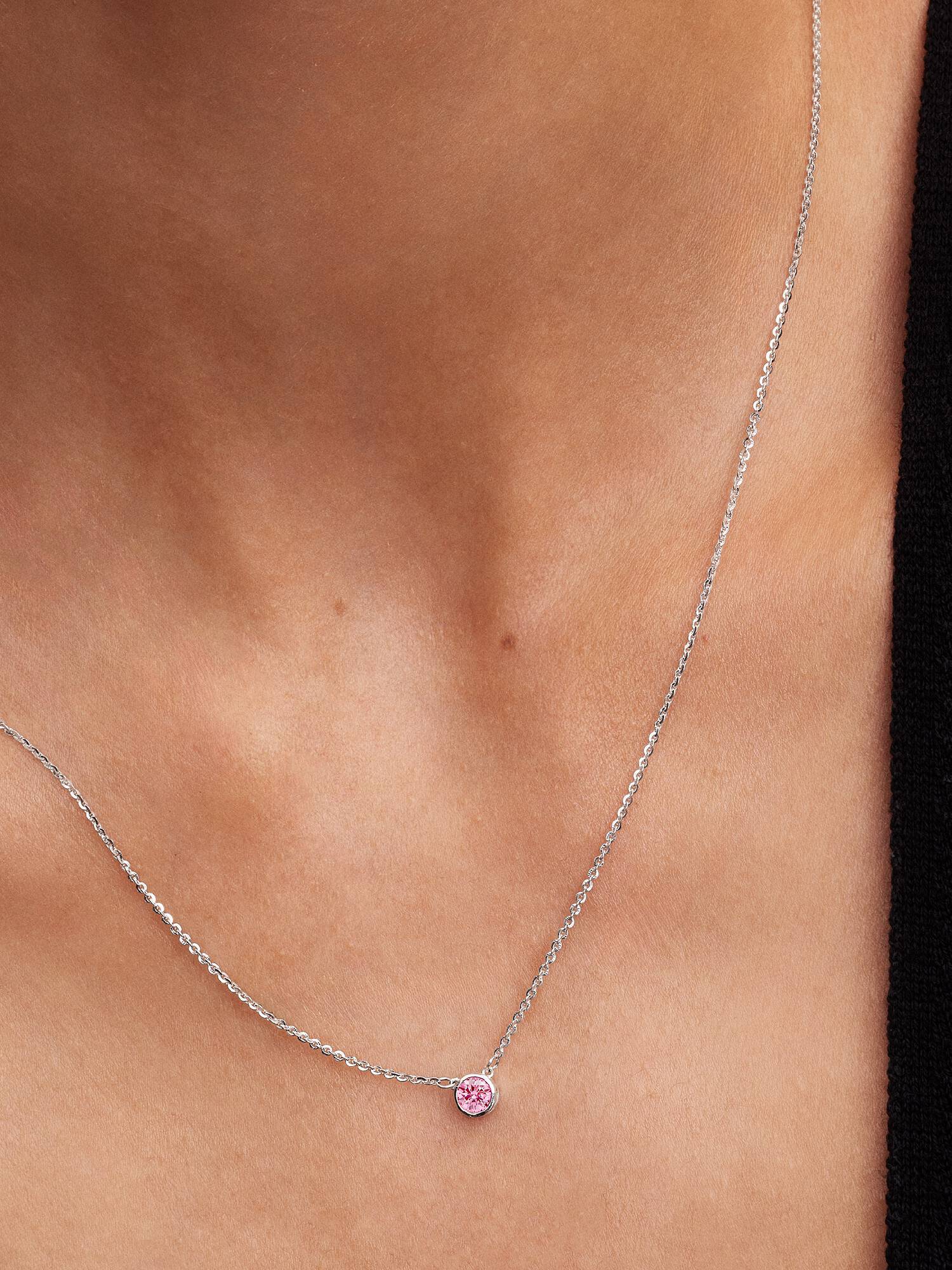 Collana Era Bezel con diamante creato in laboratorio rosa